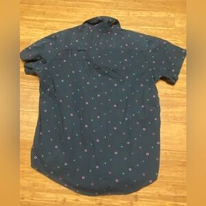 PlayStation Logo shirt.
Front button
Half sleeve
Bell with mixed colors